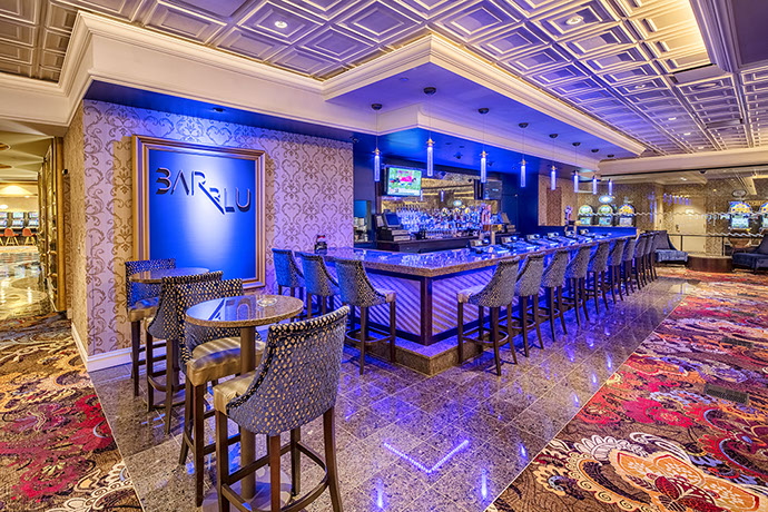 Turning Stone Resort Gaming Floor Bar